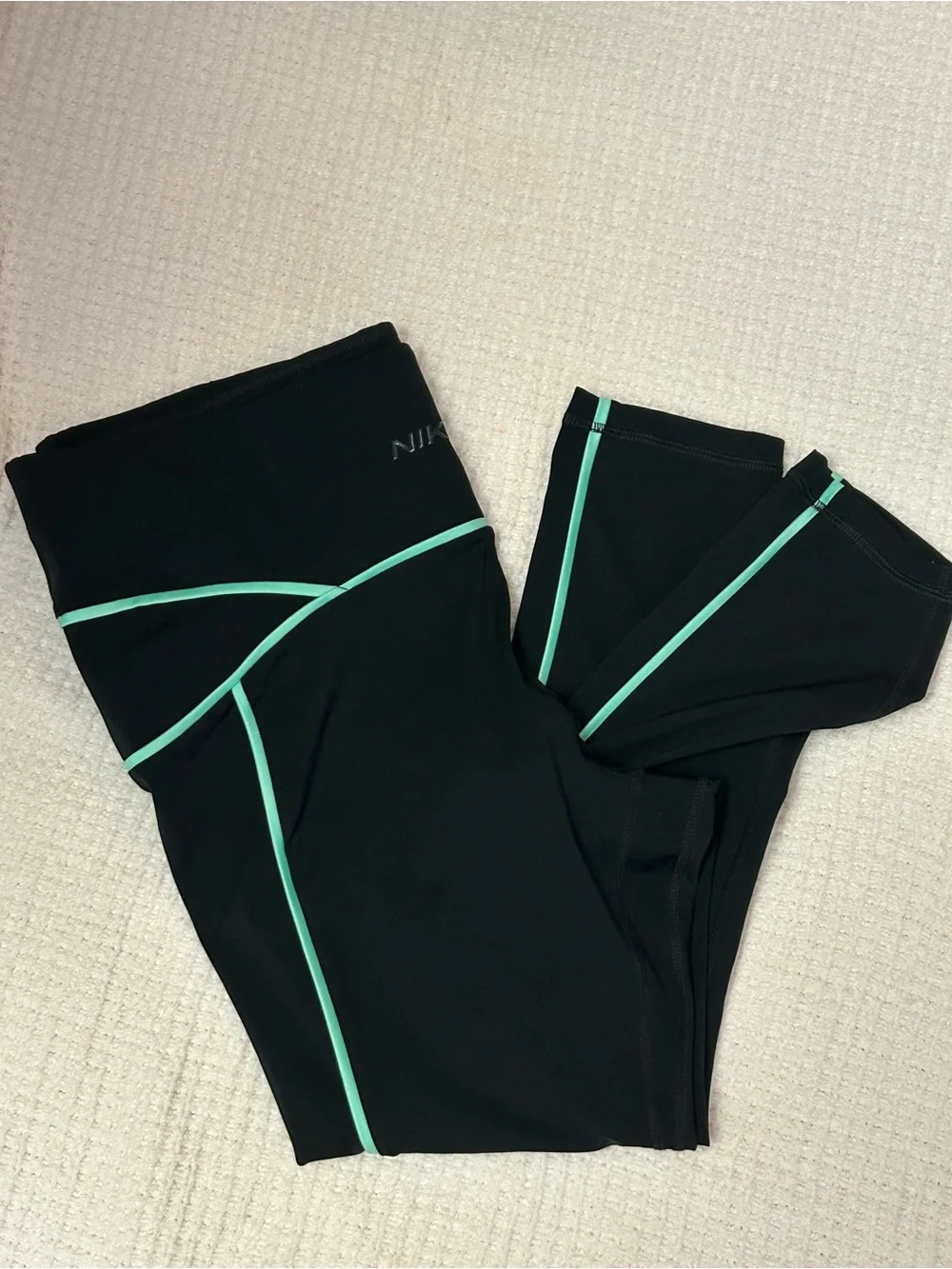 Nike Women's Black Capri Leggings with Mint Trim